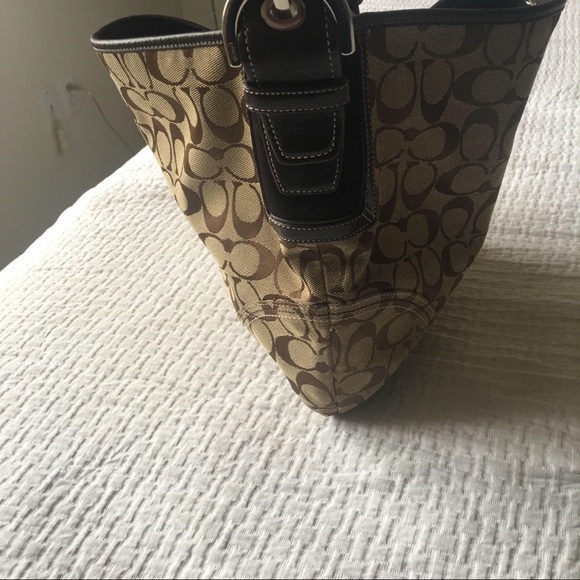 Authentic Coach genuine leather satchel - Picture 3 of 3